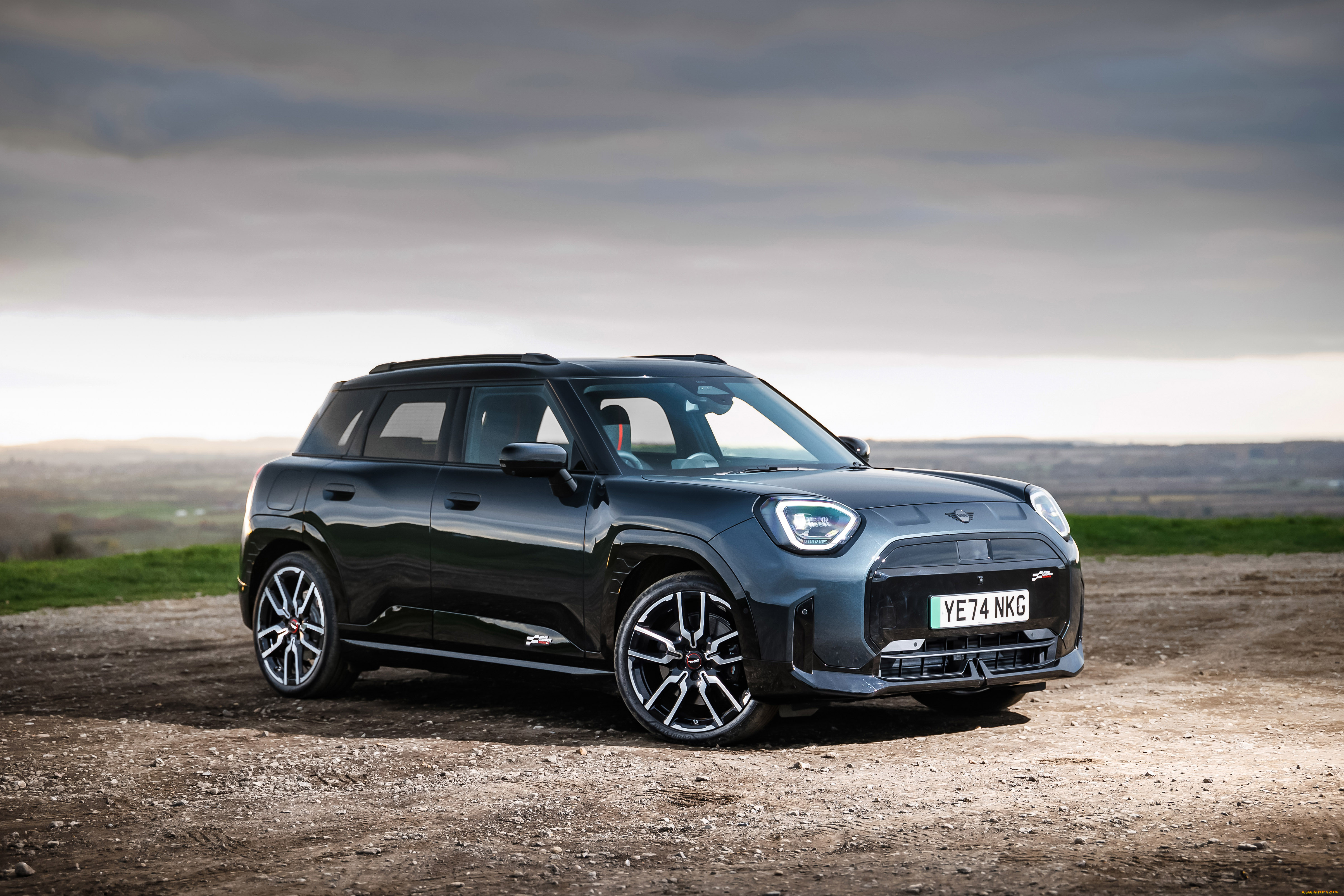 , mini